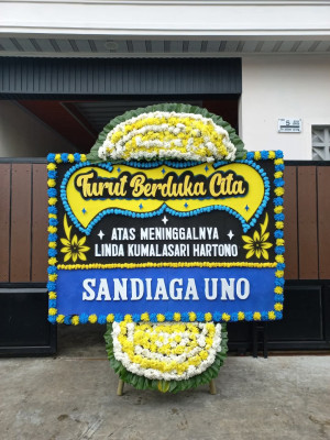 Papan Bunga Duka di Supiori Barat